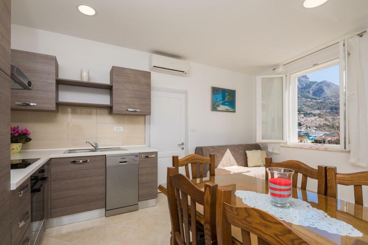 Sandy Beach Apartment オミシュ エクステリア 写真